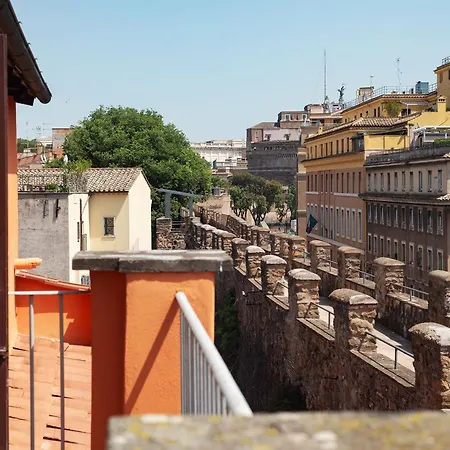 2 Bedroom Flat With Vatican Terrace Apartmán *