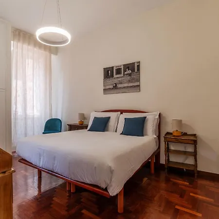 2 Bedroom Flat With Vatican Terrace 아파트 *